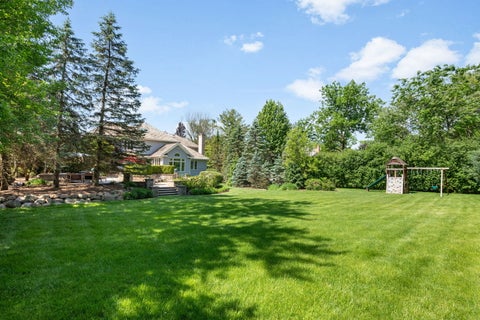Tiny photo for 320 Camelot Lane, Libertyville, IL 60048 (MLS # 12651274)