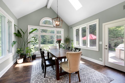 Tiny photo for 320 Camelot Lane, Libertyville, IL 60048 (MLS # 12651274)