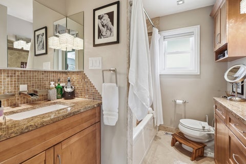 Tiny photo for 139 W 10th Street, Chicago Heights, IL 60411 (MLS # 12751467)