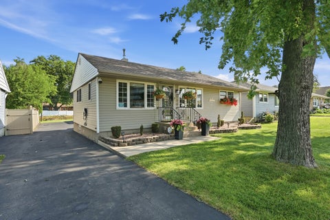 Tiny photo for 139 W 10th Street, Chicago Heights, IL 60411 (MLS # 12751467)