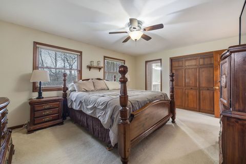 Tiny photo for 727 OLD HUNT Road, Fox River Grove, IL 60021 (MLS # 12544905)