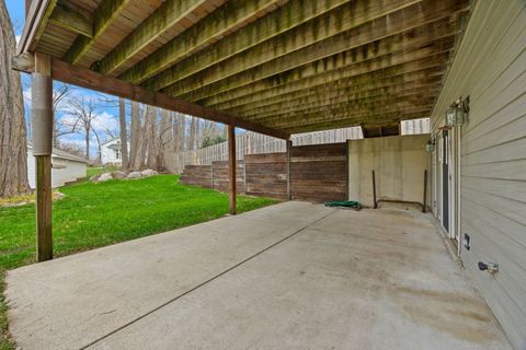 Tiny photo for 727 OLD HUNT Road, Fox River Grove, IL 60021 (MLS # 12544905)