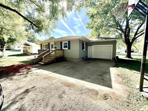 Tiny photo for 139 N Vail Street, Geneseo, IL 61254 (MLS # QC4267503)