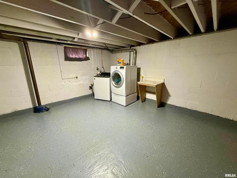 Tiny photo for 139 N VAIL Street, Geneseo, IL 61254 (MLS # QC4267503)