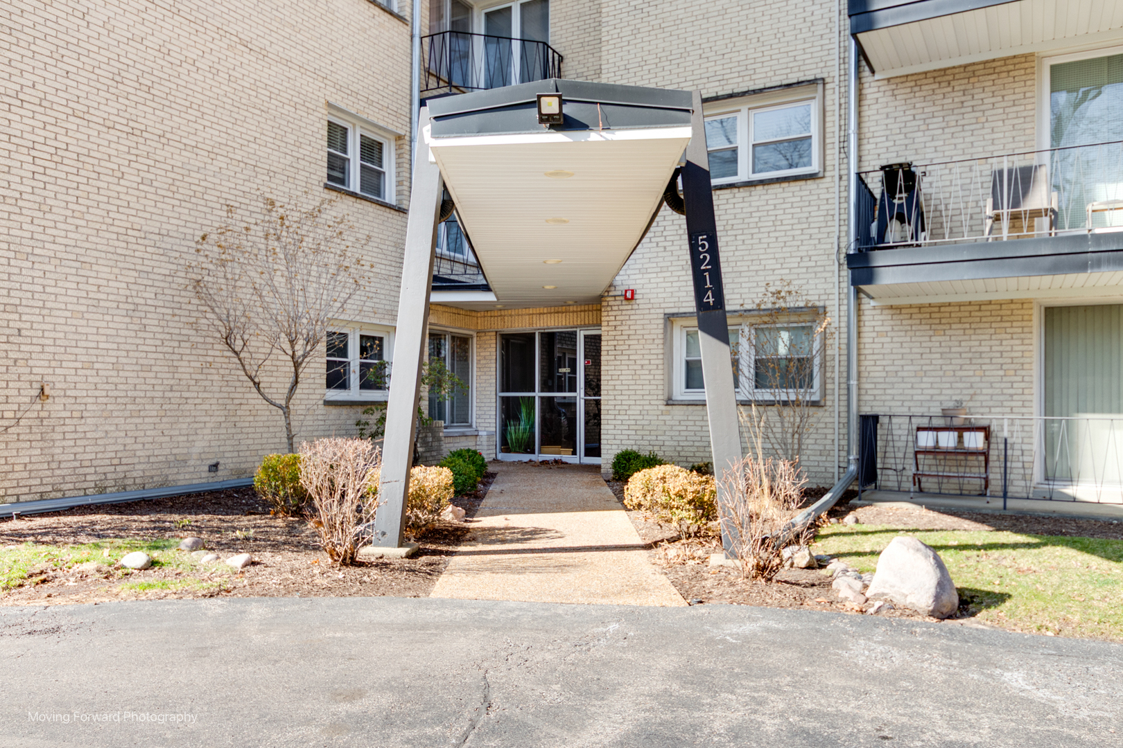 5214 Galitz Street 103