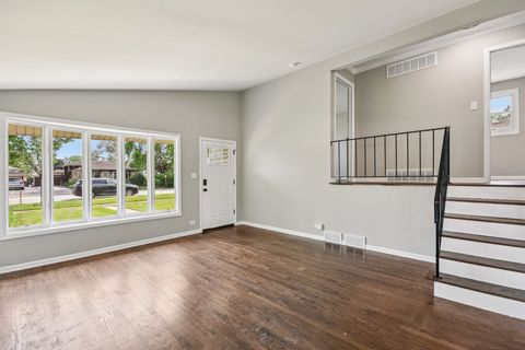 Tiny photo for 329 E Jefferson Street, Bensenville, IL 60106 (MLS # 12427667)