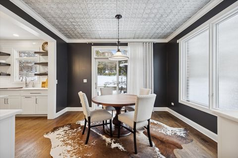 Tiny photo for 5605 S Quincy Street, Hinsdale, IL 60521 (MLS # 12545301)