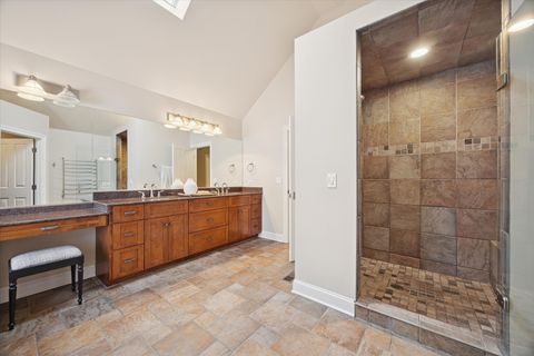 Tiny photo for 5605 S Quincy Street, Hinsdale, IL 60521 (MLS # 12545301)