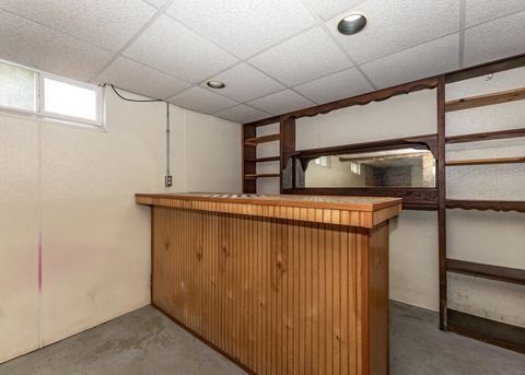 Tiny photo for 1517 W 38th Street, Davenport, IA 52806 (MLS # 12570971)