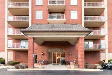 Photo of 8440 Callie Avenue #C405, Morton Grove, IL 60053 (MLS # 12540322)