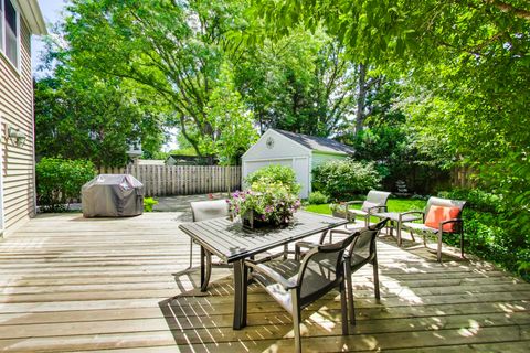 Tiny photo for 2241 Greenwood Avenue, Wilmette, IL 60091 (MLS # 12685369)