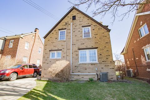 Tiny photo for 6176 N Nassau Avenue, Chicago, IL 60631 (MLS # 12609598)