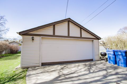 Tiny photo for 6176 N Nassau Avenue, Chicago, IL 60631 (MLS # 12609598)