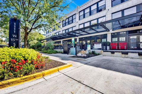 Photo of 1111 W 15th Street #123, Chicago, IL 60608 (MLS # 12496076)