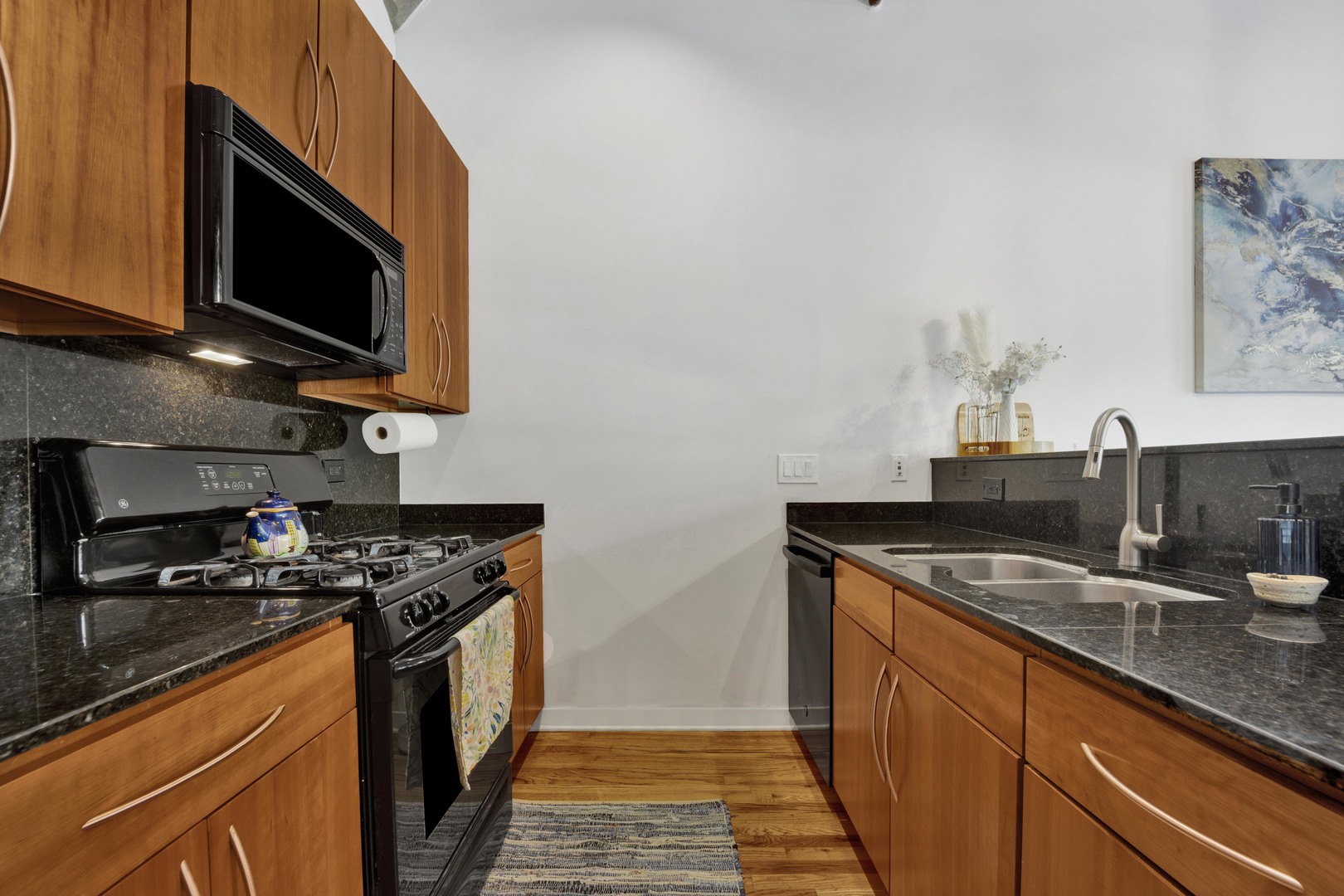 1111 W 15th Street 123