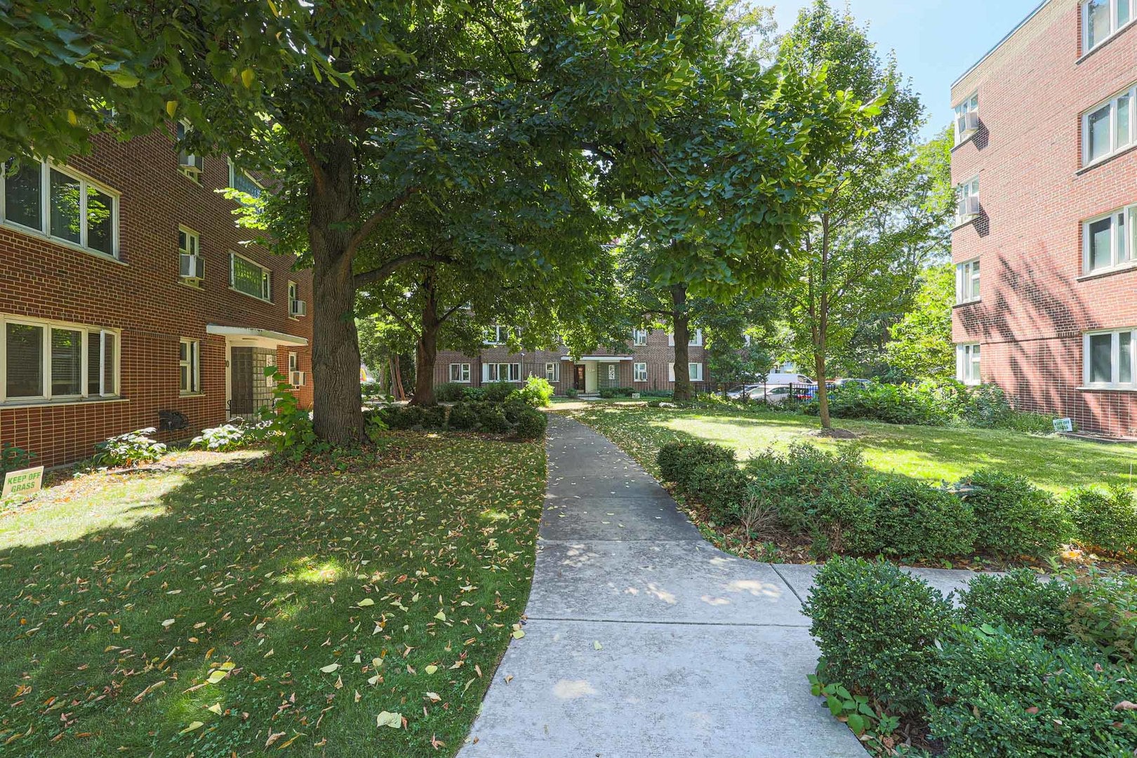 7200 W OAK Avenue 3NE