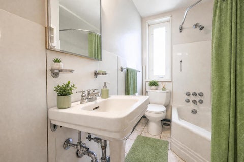 Tiny photo for 7200 W OAK Avenue #3NE, River Forest, IL 60305 (MLS # 12752326)