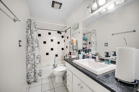 Tiny photo for 1231 San Simeon Drive, Hanover Park, IL 60133 (MLS # 12739459)