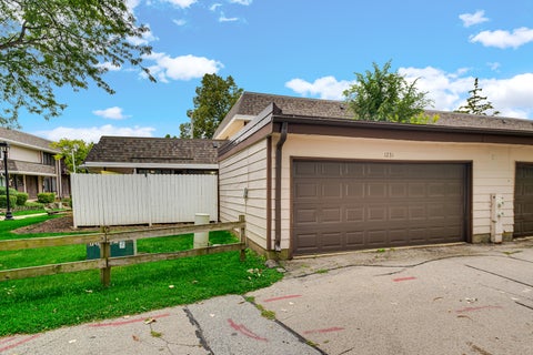 Tiny photo for 1231 San Simeon Drive, Hanover Park, IL 60133 (MLS # 12739459)