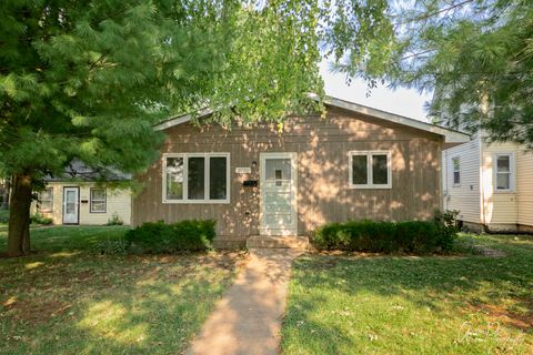 Photo of 2923 Ezra Avenue N, Zion, IL 60099 (MLS # 12590171)