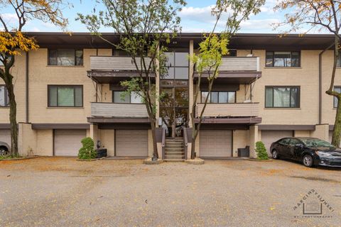Photo of 1710 Dempster Street #C, Park Ridge, IL 60068 (MLS # 12501480) Photo of 1710 Dempster Street #C, Park Ridge, IL 60068 (MLS # 12501480)