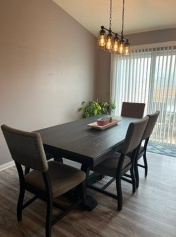 25 W Village Circle