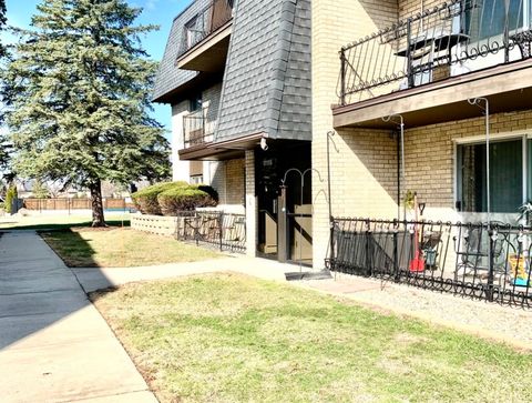 Tiny photo for 11115 S 84th Avenue #2A, Palos Hills, IL 60465 (MLS # 12597061)