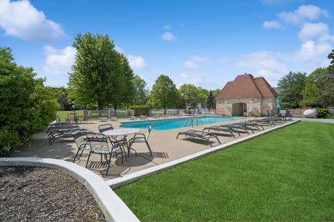 Tiny photo for 5200 Carriageway Drive #214, Rolling Meadows, IL 60008 (MLS # 12678140)