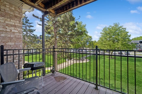 Tiny photo for 5200 Carriageway Drive #214, Rolling Meadows, IL 60008 (MLS # 12678140)
