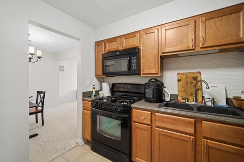 Tiny photo for 5200 Carriageway Drive #214, Rolling Meadows, IL 60008 (MLS # 12678140)