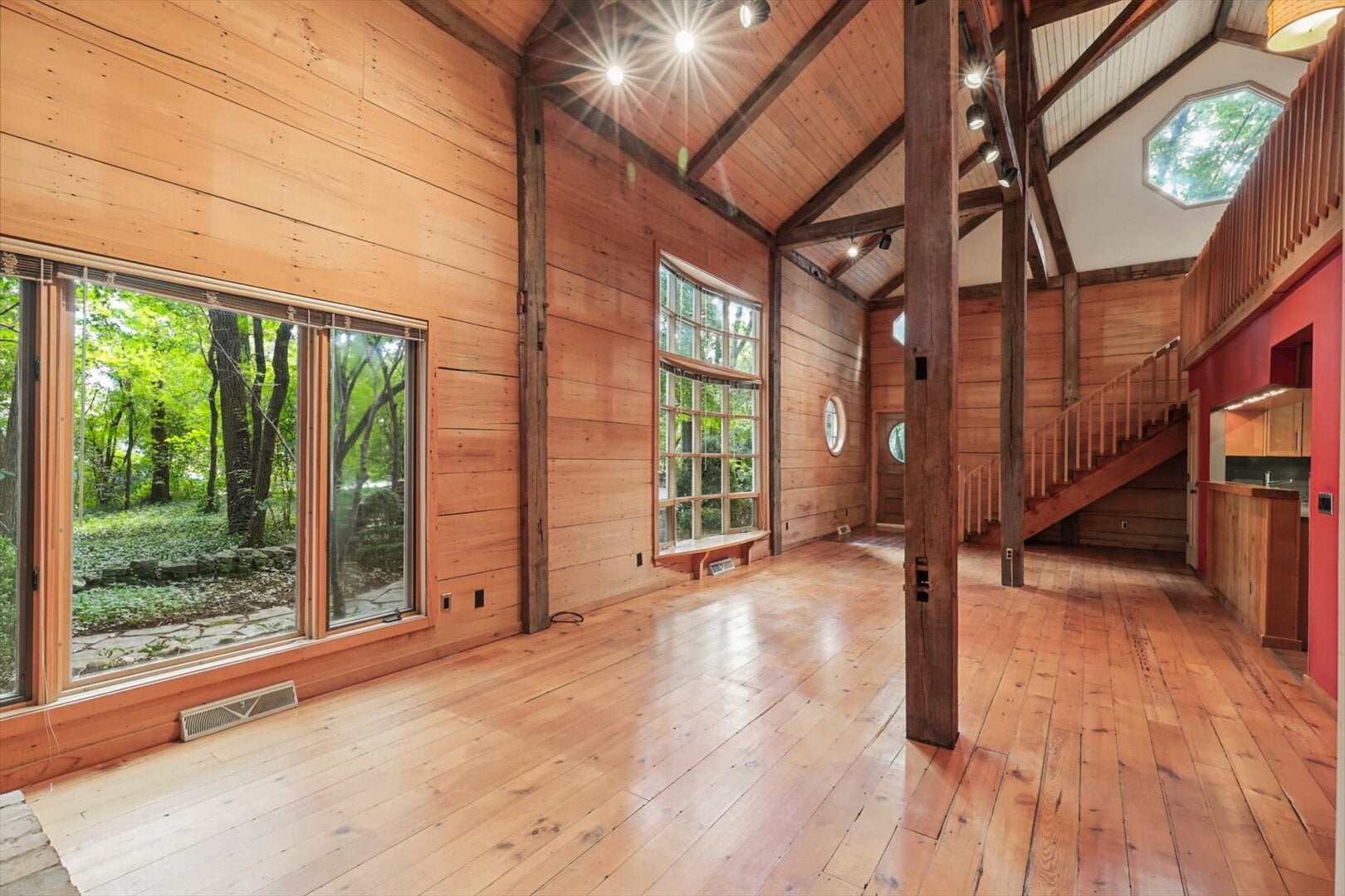 802 La Sell Drive