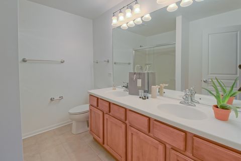 Tiny photo for 2804 Neubauer Circle, Lindenhurst, IL 60046 (MLS # 12617261)