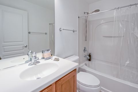 Tiny photo for 2804 Neubauer Circle, Lindenhurst, IL 60046 (MLS # 12617261)