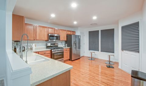 Tiny photo for 2804 Neubauer Circle, Lindenhurst, IL 60046 (MLS # 12617261)