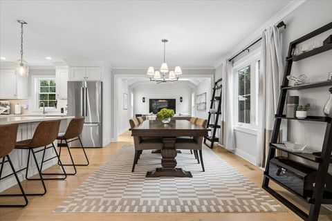 Tiny photo for 720 Ouilmette Lane, Wilmette, IL 60091 (MLS # 12589382)