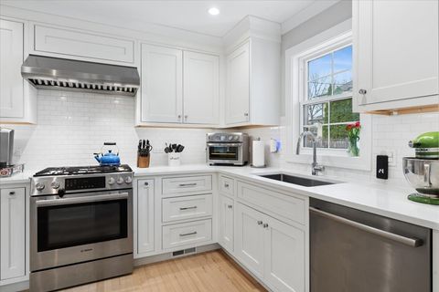 Tiny photo for 720 Ouilmette Lane, Wilmette, IL 60091 (MLS # 12589382)