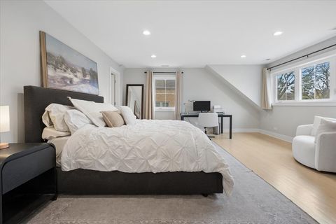 Tiny photo for 720 Ouilmette Lane, Wilmette, IL 60091 (MLS # 12589382)