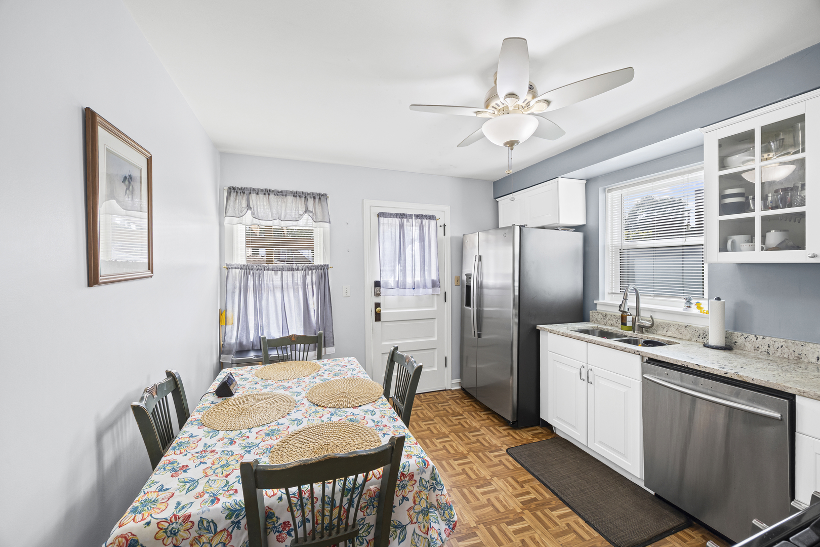 6039 S Kilbourn Avenue