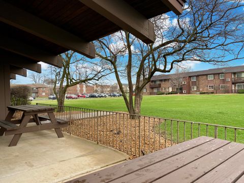 Tiny photo for 17950 66th Court #2S, Tinley Park, IL 60477 (MLS # 12603856)