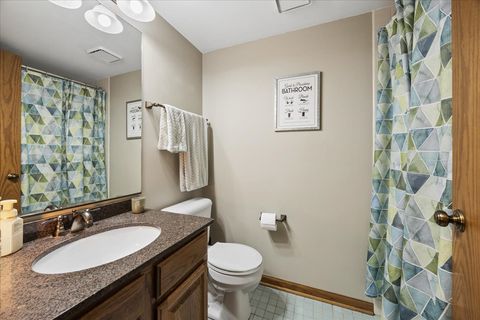 Tiny photo for 17950 66th Court #2S, Tinley Park, IL 60477 (MLS # 12603856)