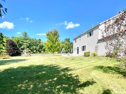 Tiny photo for 1056 Deertrail Court, Antioch, IL 60002 (MLS # 12462585)