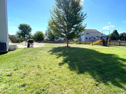 Tiny photo for 1056 Deertrail Court, Antioch, IL 60002 (MLS # 12462585)