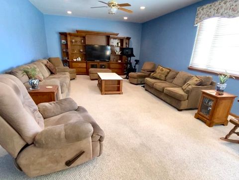 Tiny photo for 1056 Deertrail Court, Antioch, IL 60002 (MLS # 12462585)