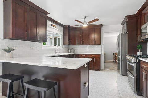 Tiny photo for 1160 Hummingbird Lane, Grayslake, IL 60030 (MLS # 12641417)