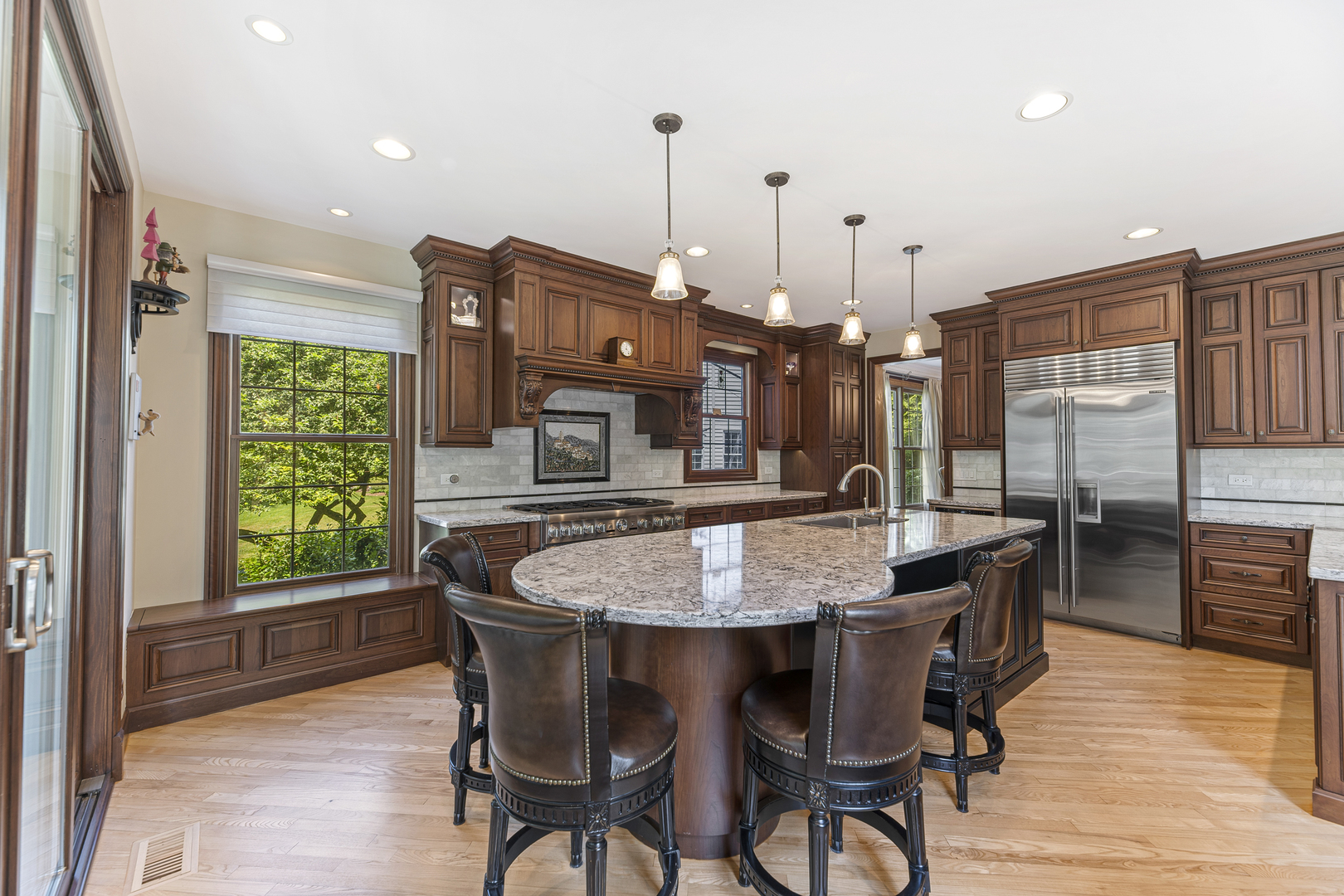 28584 Ashford Court