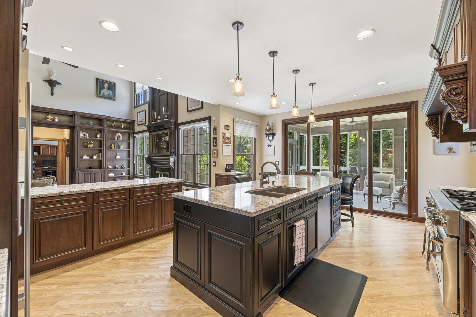 28584 Ashford Court