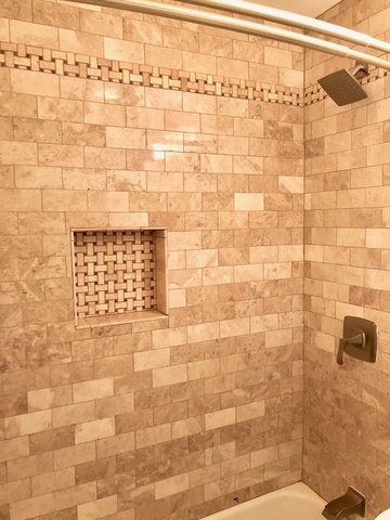 530 W Barry Avenue 4H