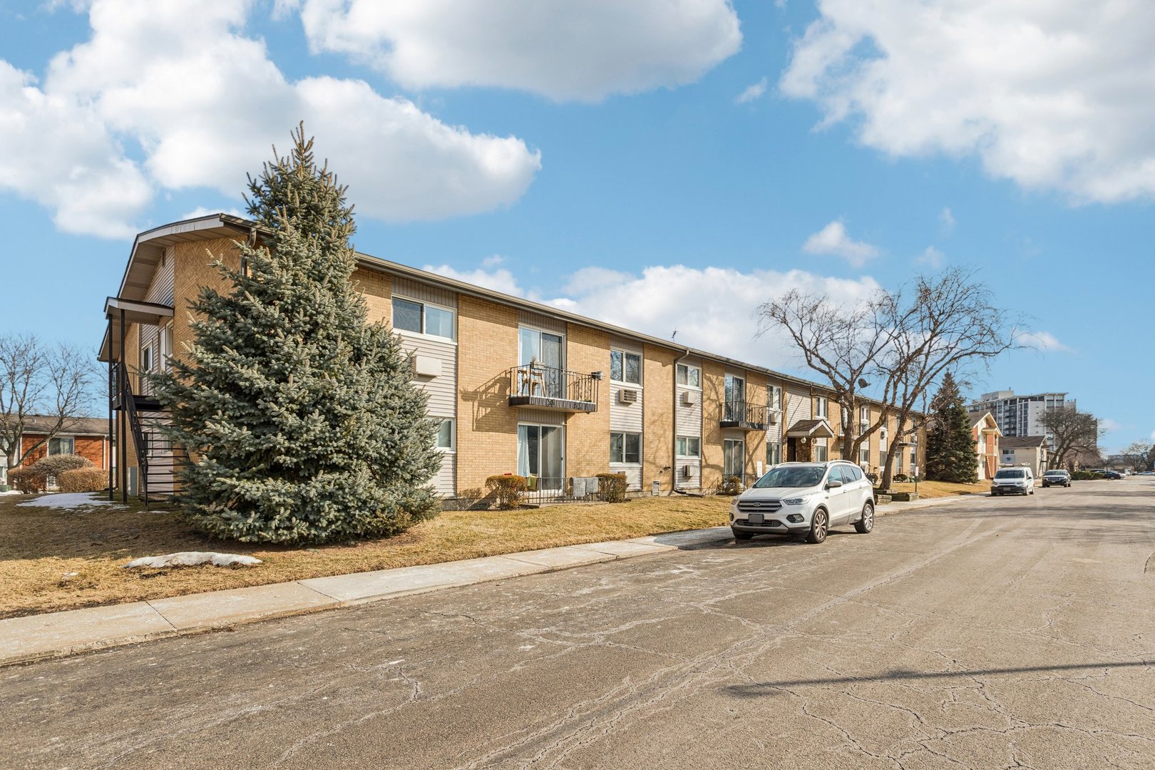 8828 N LESLIE Lane 104D