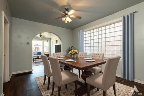 Tiny photo for 8136 S Manistee Avenue, Chicago, IL 60617 (MLS # 12508576)