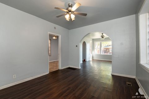 Tiny photo for 8136 S Manistee Avenue, Chicago, IL 60617 (MLS # 12508576)
